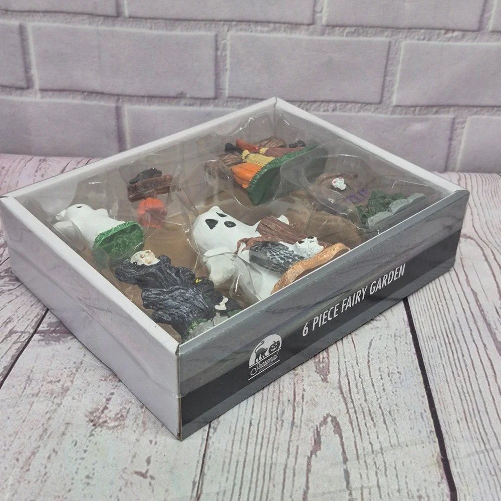 Seasonal Collection Halloween 6 Piece Fairy Garden Miniature Ghost Skull Set